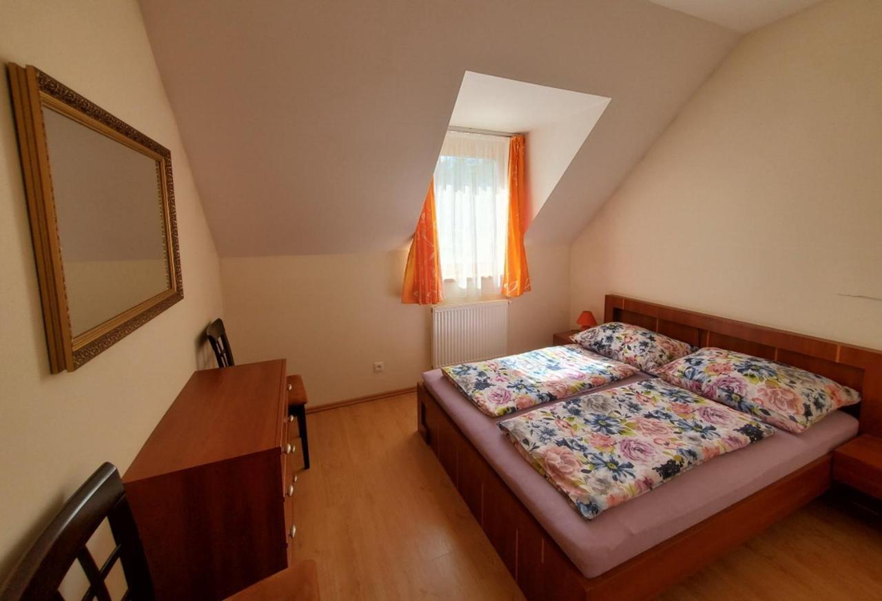 Apartments Highland Stara Lesna Bagian luar foto