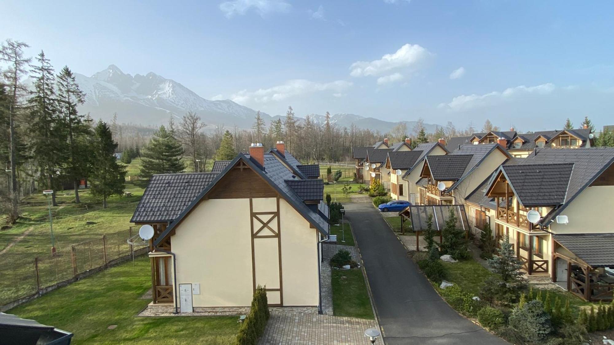 Apartments Highland Stara Lesna Bagian luar foto